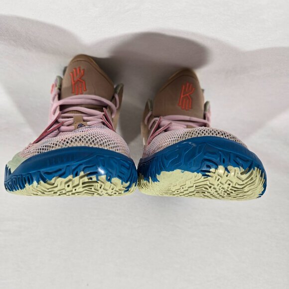 NIKE Kyrie 7 Exclusive "1 World 1 People" Regal Pink Sneakers Women's Size 8. - Picture 8 of 17